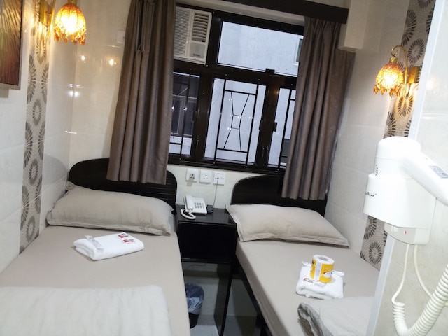 トムズ ゲストハウス