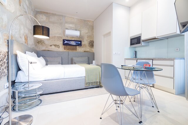 オポルト ニア アパートメンツ