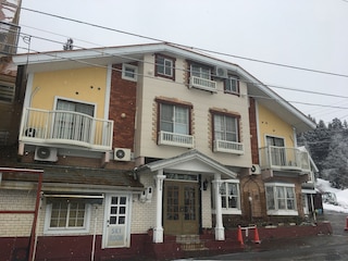 石打ペンション ブルージュ