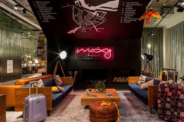 モクシー アムステルダム ハウスヘブン