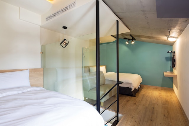 チェック イン エクスプレス 台中 イチョン (雀客快捷 台中一中)