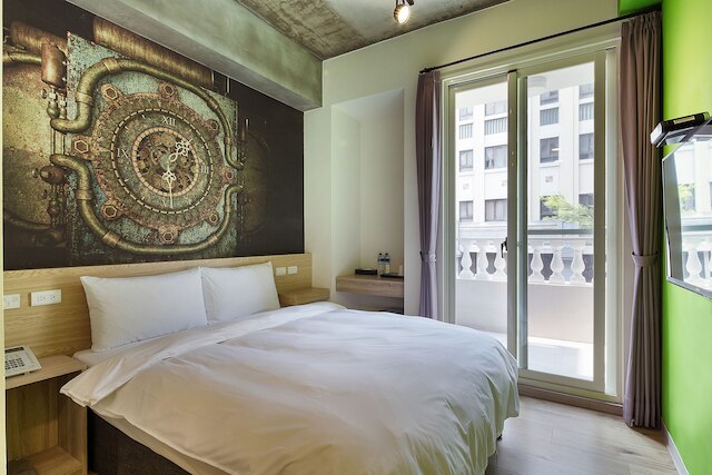 チェック イン エクスプレス 台中 イチョン (雀客快捷 台中一中)