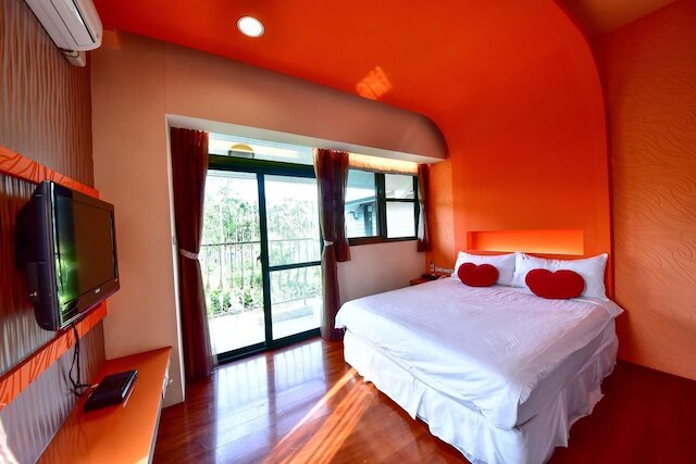 ユー ジュエ ゲスト ハウス (御爵渡假山莊)