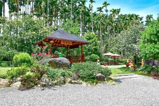 ユー ジュエ ゲスト ハウス (御爵渡假山莊)