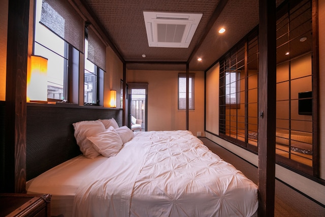 湧き水と創作料理の宿 つるや