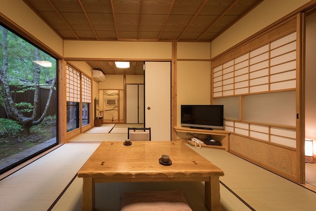 小田温泉 静寂な森の宿 山しのぶ