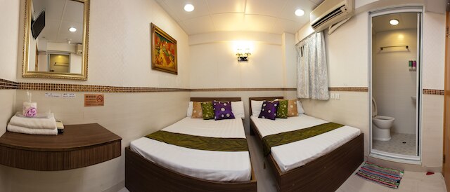 J2 ゲスト ハウス