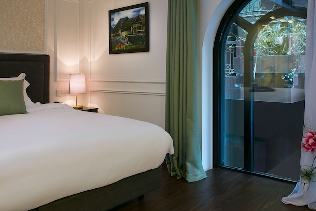 ハノイ アルーア ホテル