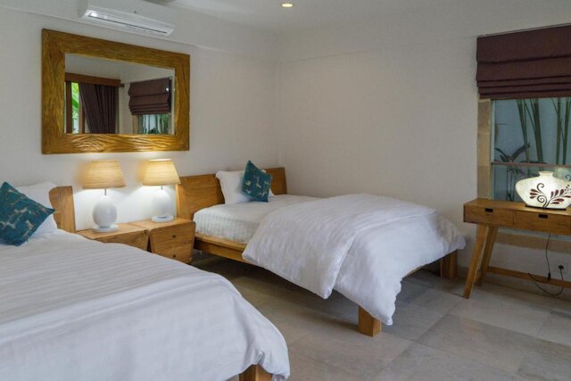 トゥー リザーズ ヴィラズ