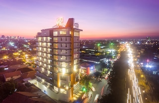 グレート ディポネゴロ ホテル スラバヤ