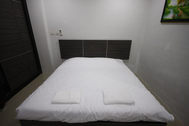 スチャダ パレス