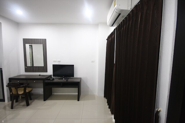 スチャダ パレス