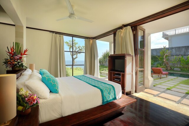 ザ クリフ ホットマン パリ VI パンダワ