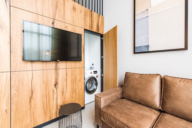 ヤイズ・アムステルダム・イースト・バイ・ヌマ