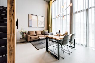 ヤイズ・アムステルダム・イースト・バイ・ヌマ