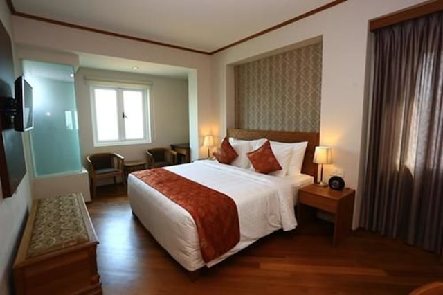 ホテル シュウェ イエ