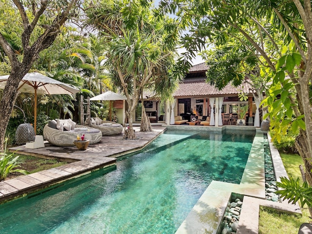 ヴィラ シャンティカ バイ ヴィラ ファインダー