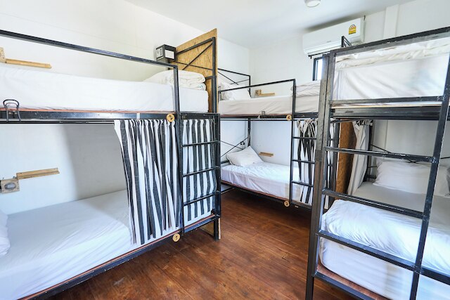 シャーロフト ホーム & ホステル