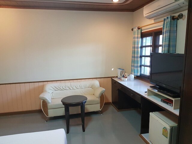 ゲストハウス ラチャブリー