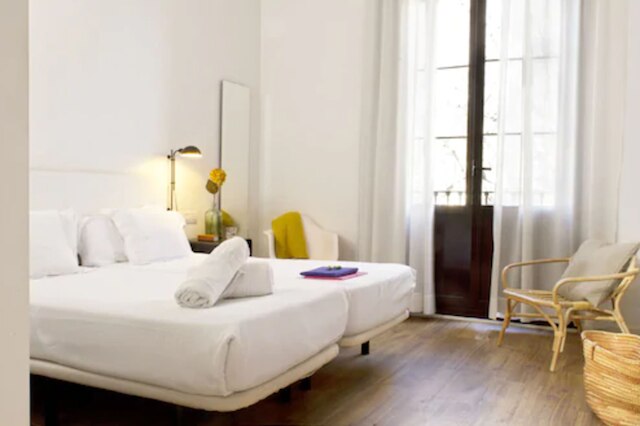 ソム ニット ボーン