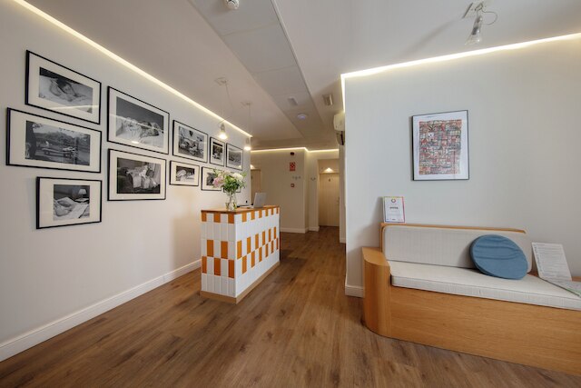 ソム ニット ボーン