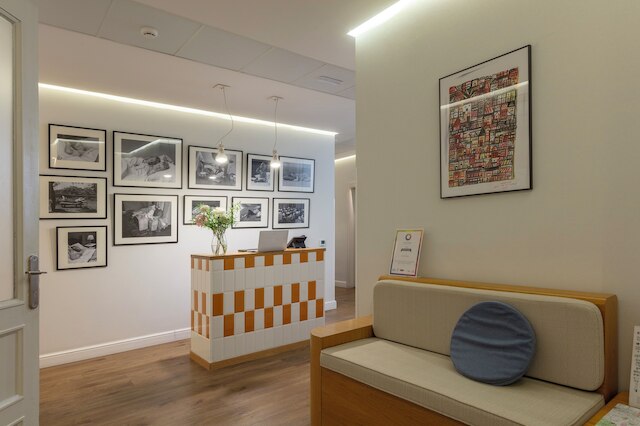 ソム ニット ボーン