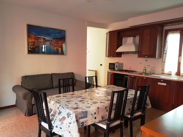 メゾン ウィドマン