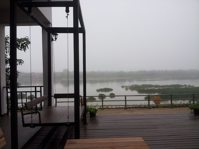 ノーン ナブ ダオ リムコン