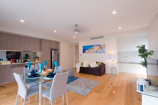 ペリカンステイ イン ボンディ ジャンクション