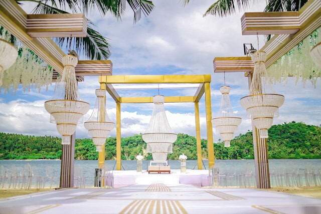 フライデーズ プエルト ガレラ