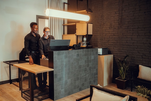 ホテル トランジット