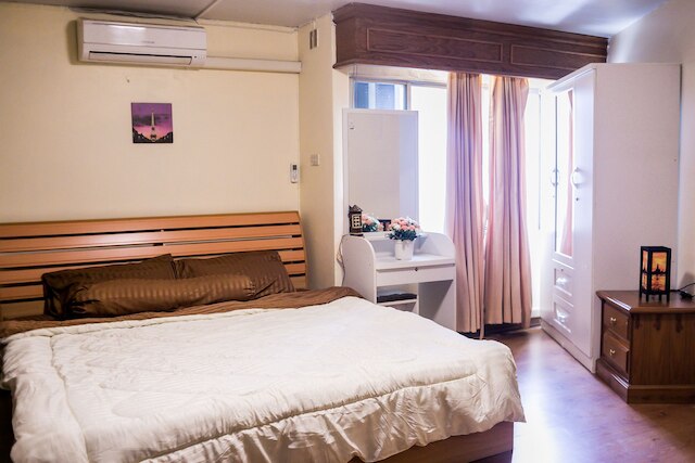 ボブズ タイ BNB's