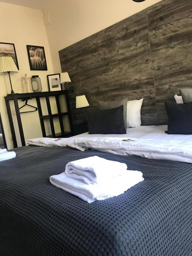 ルームズ by スリープホテルズ