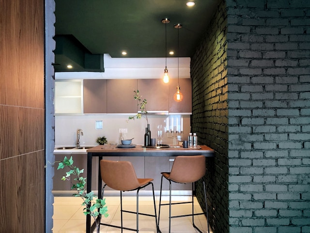 ウォンズ ホームステイ アット レガリア レジデンス