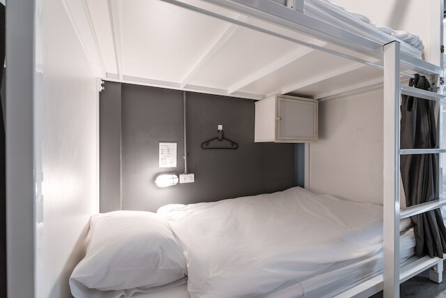 ザ コクーン ホステル