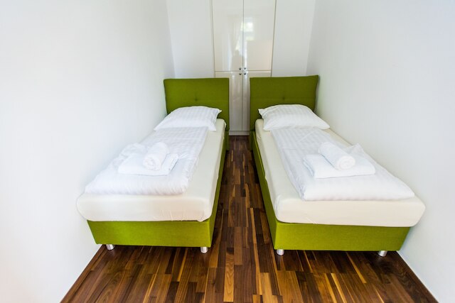 コージー 2 ベッドルーム アパートメント