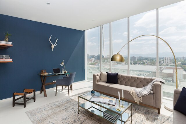 モネ塔バイザローカルウェイ