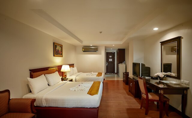 ナナ ヒソ ホテル