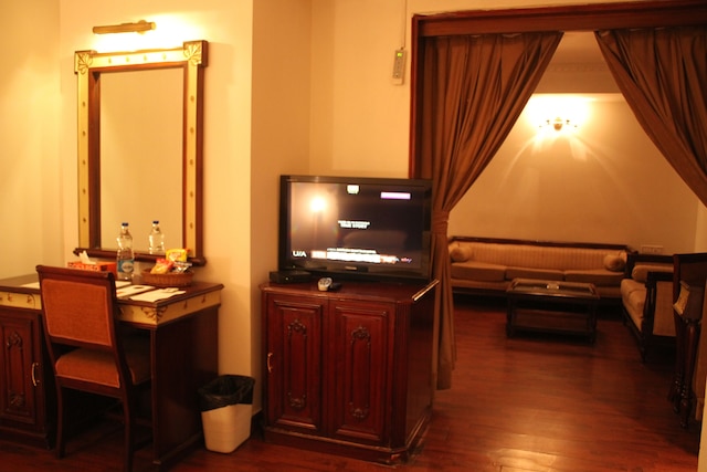 ホテル ジェイズ イン