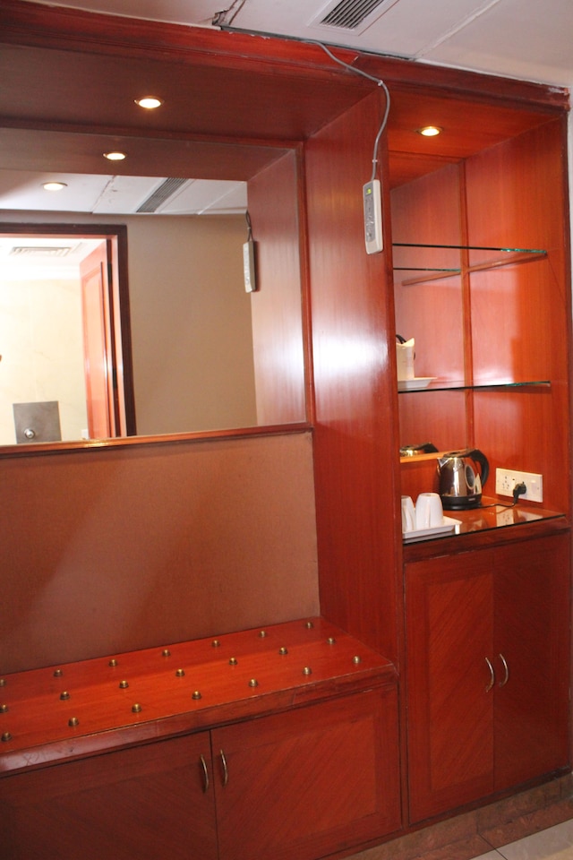 ホテル ジェイズ イン