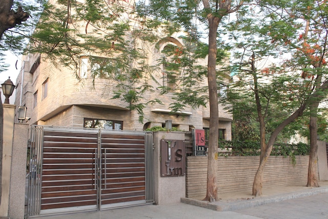 ホテル ジェイズ イン