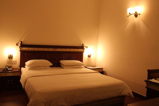 ホテル ジェイズ イン