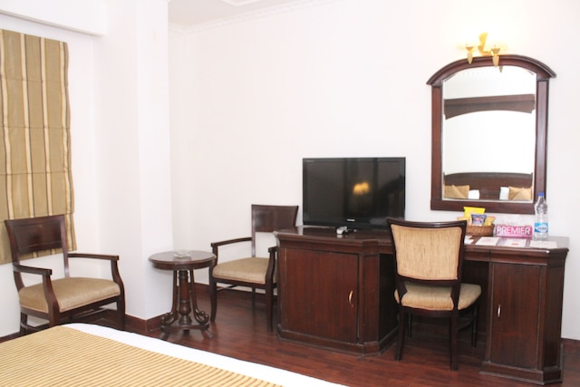 ホテル ジェイズ イン