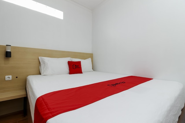 レッドドアーズ プラス ニア ジョグジャ ケムバリ モニュメント