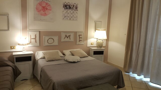 B&B ナポリ チェントロ