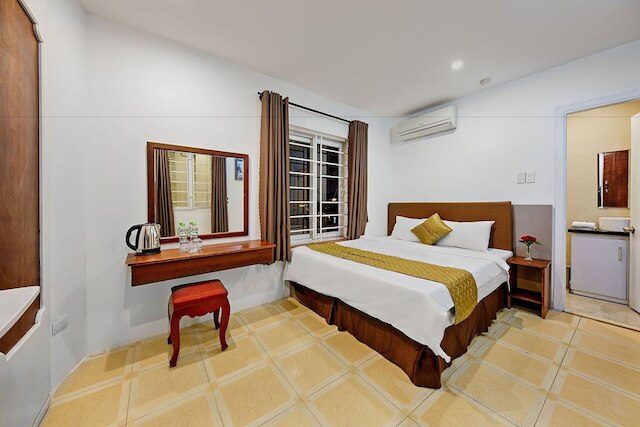 カティナル ホテル