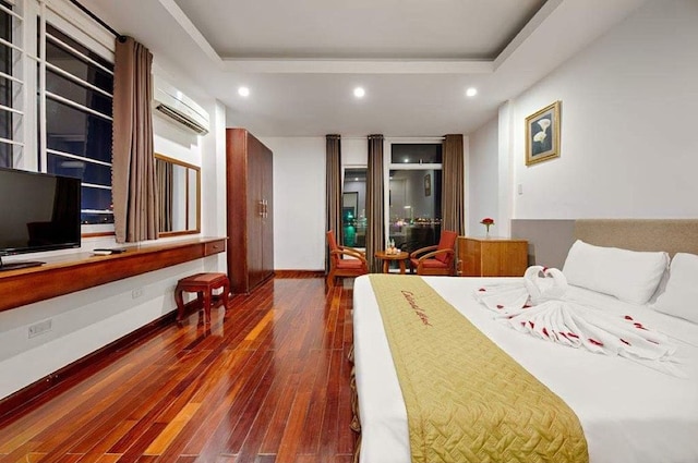 カティナル ホテル