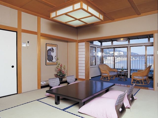 ウオミサキホテル