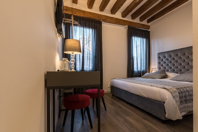 ラ ロッジャ ディラ ルナ