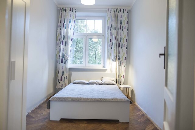 アパートメンツ ドゥニン